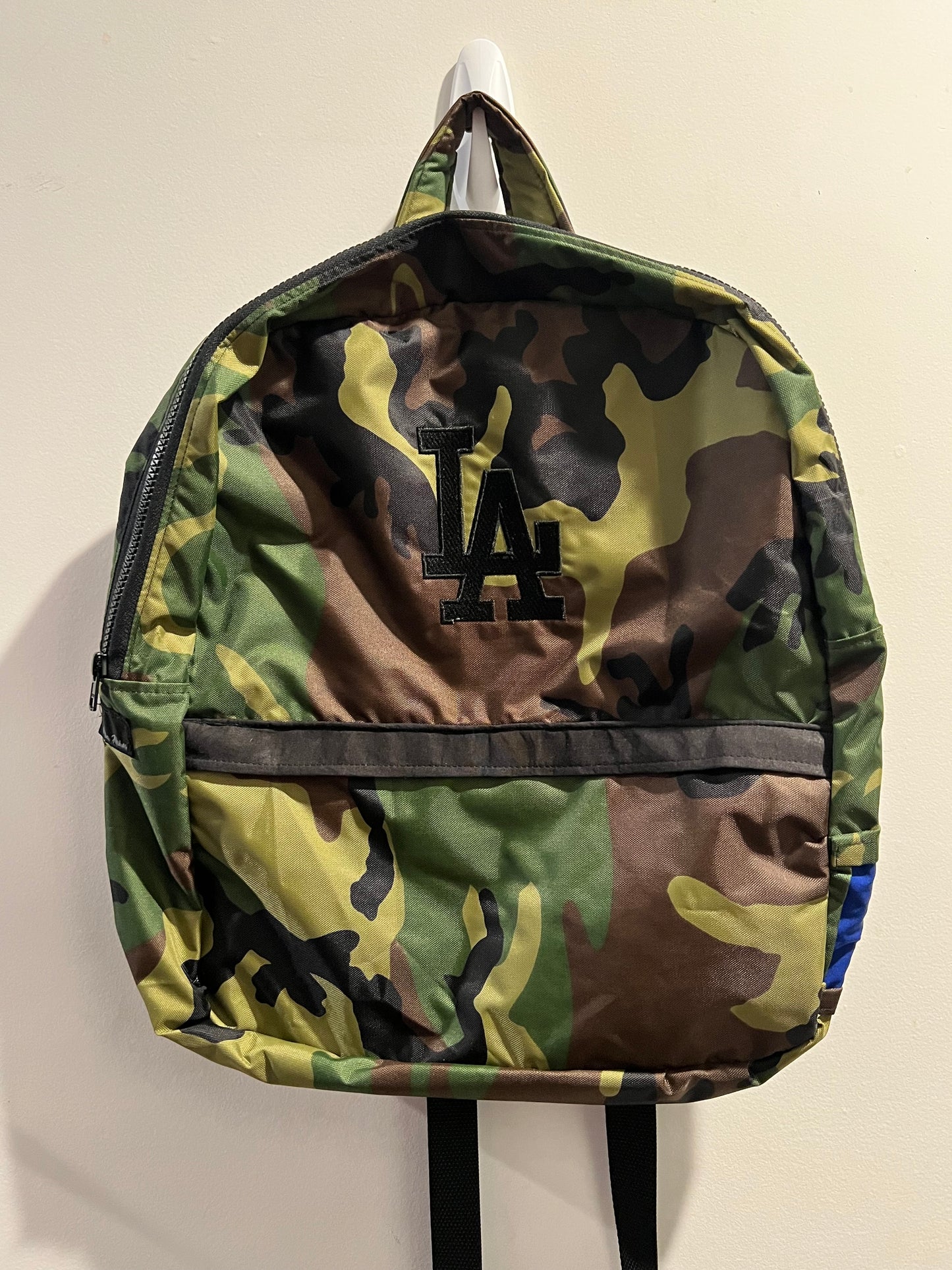 Smedium LA backpack